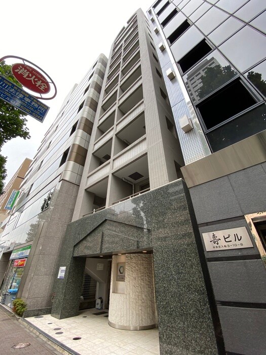 カスタリア新富町Ⅳの物件外観写真