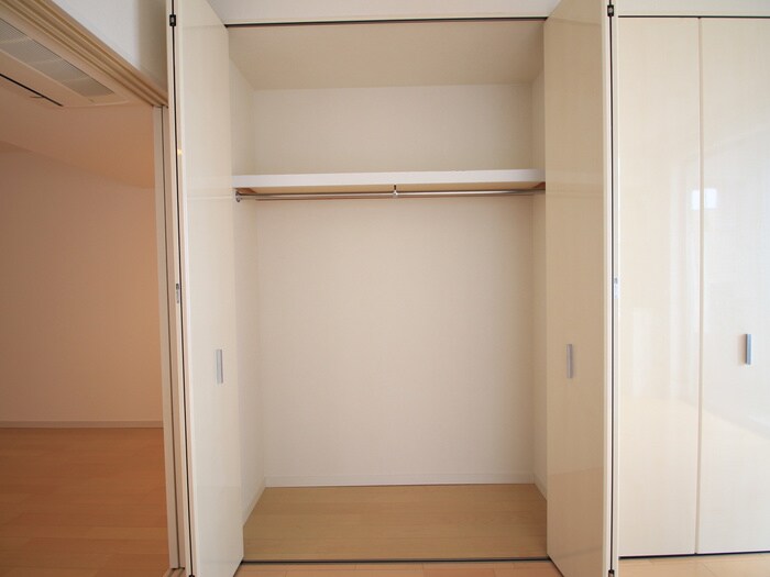 カスタリア新富町Ⅳの物件内観写真