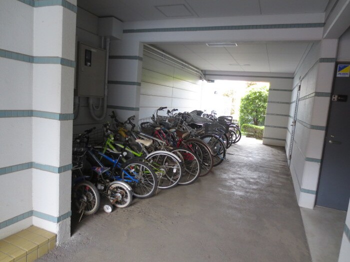 サニ－クレスト百合ヶ丘の物件外観写真