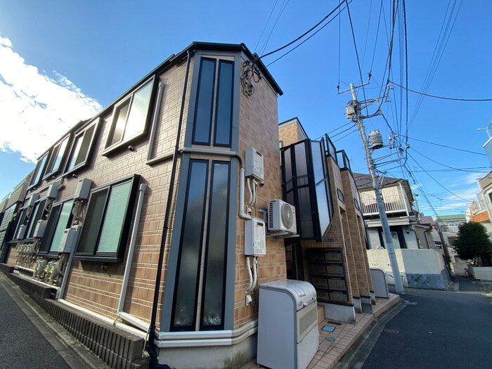 シャイニーソフト新宿落合Ａの物件外観写真