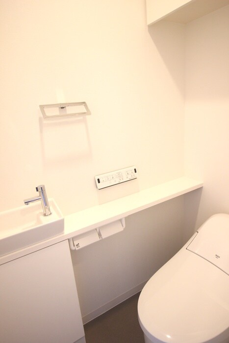 LIGHTTERRACE新宿御苑の物件内観写真