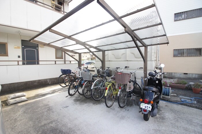 元木コ－ポの物件外観写真