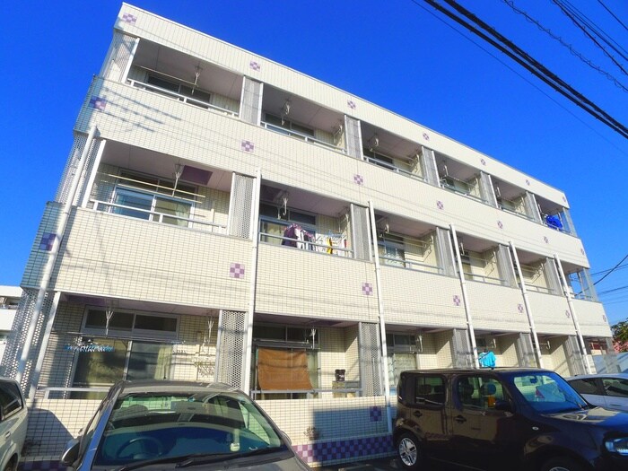 メゾンドアミの物件外観写真