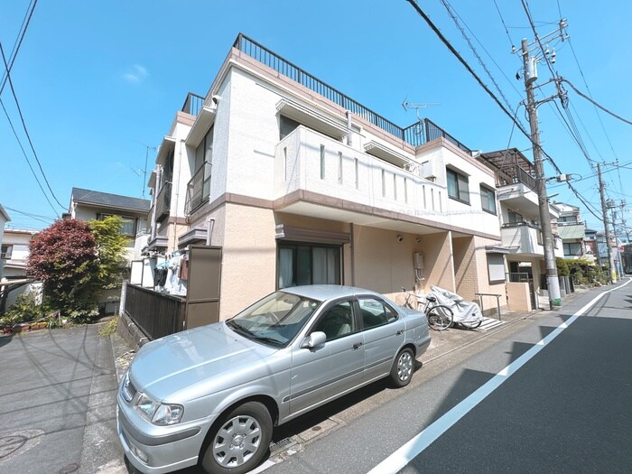 アルベルジュの物件外観写真