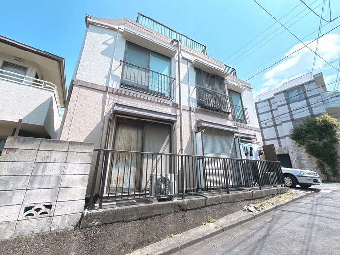 アルベルジュの物件外観写真