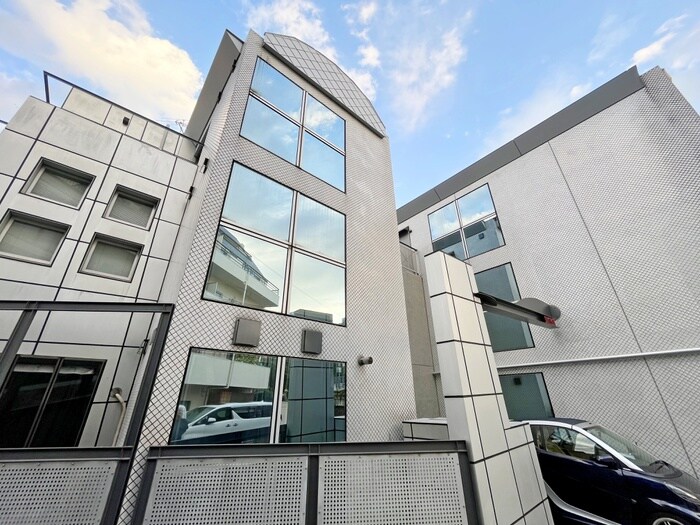 サンテリア千駄ヶ谷の物件外観写真