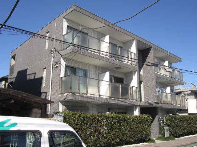 エ－デルシュロスの物件外観写真