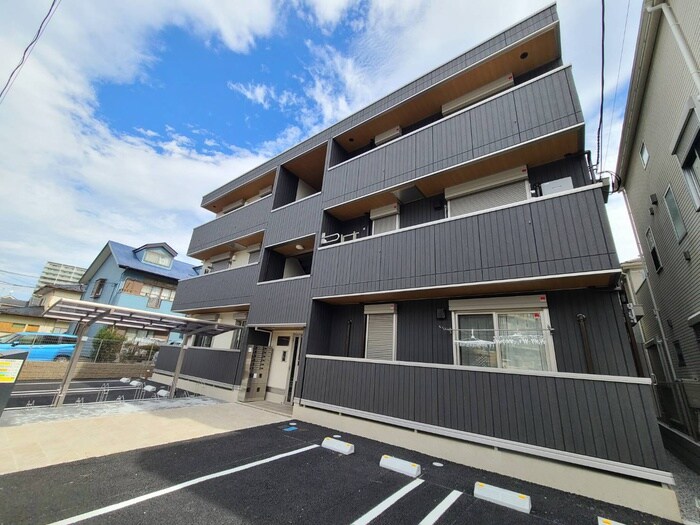 サフィールの物件外観写真