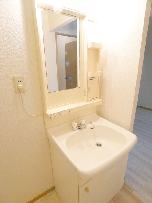 アロ－キャニオンＥの物件内観写真