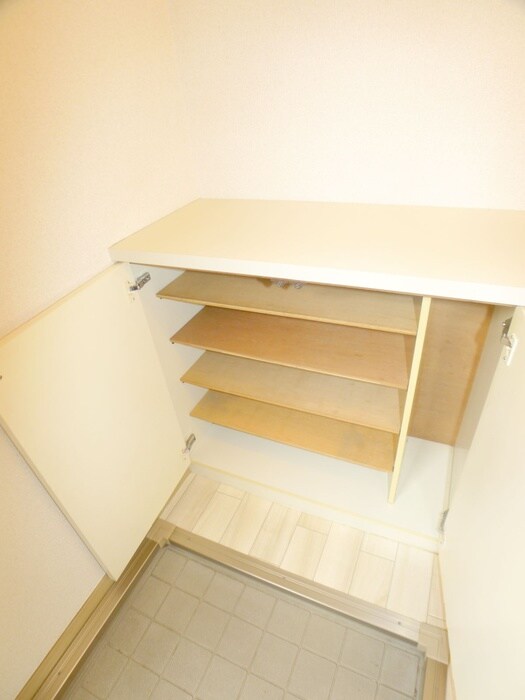 アロ－キャニオンＥの物件内観写真