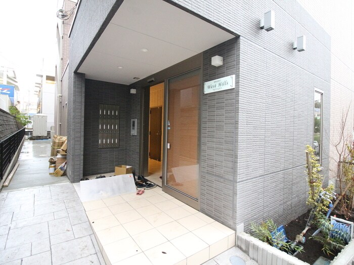 ウエストヒルズの物件外観写真
