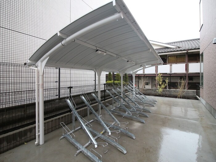 ウエストヒルズの物件外観写真