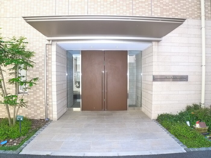 プラナス南八幡の物件外観写真