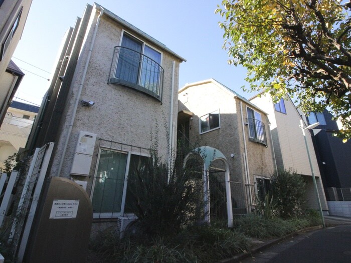 メゾン　ヴェルジェの物件外観写真