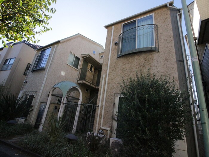 メゾン　ヴェルジェの物件外観写真