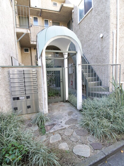 メゾン　ヴェルジェの物件外観写真