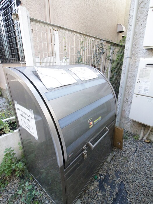 メゾン　ヴェルジェの物件外観写真