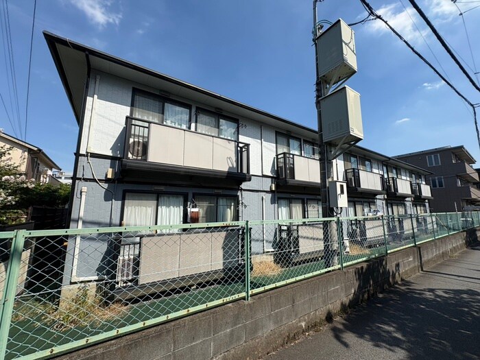 サンロ－ゼの物件外観写真