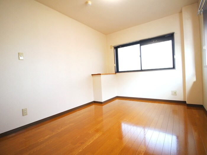 エルグランの物件内観写真