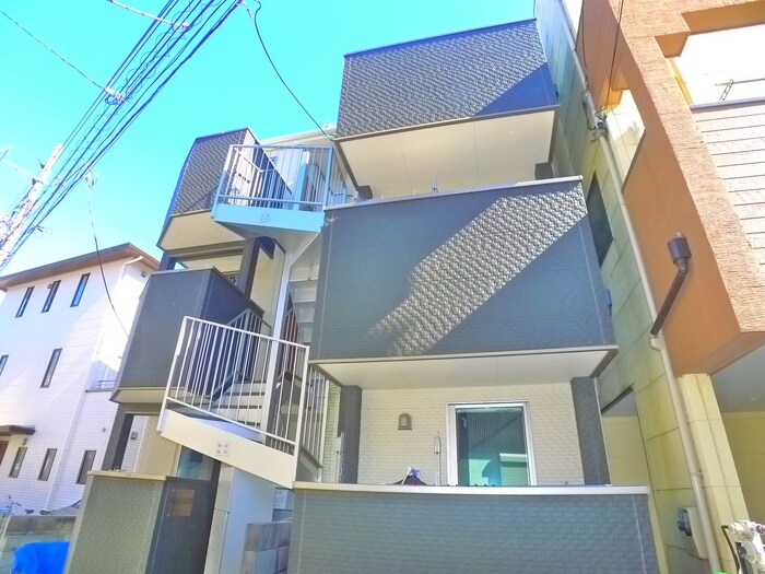 AQUA LUCEⅡの物件外観写真