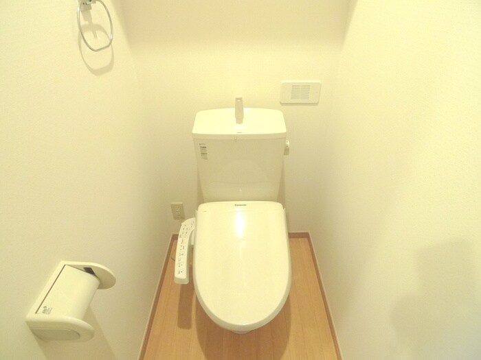 メゾンドールⅧの物件内観写真