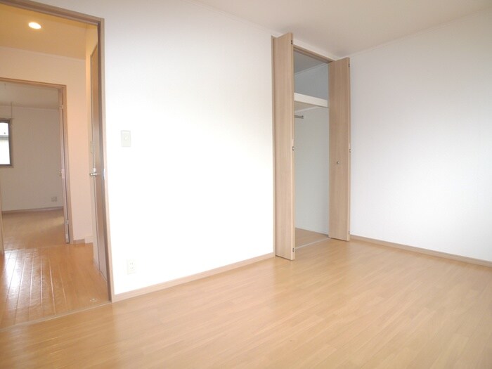 メゾンドールⅧの物件内観写真