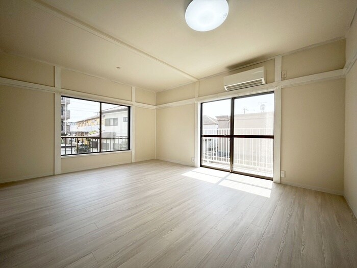 コーポニューオリンズの物件内観写真