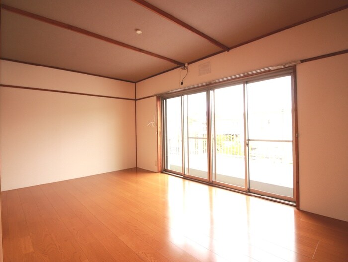 テラスハウス山口（2号室）の物件内観写真