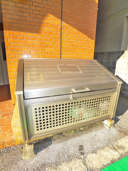 メゾン末広の物件外観写真