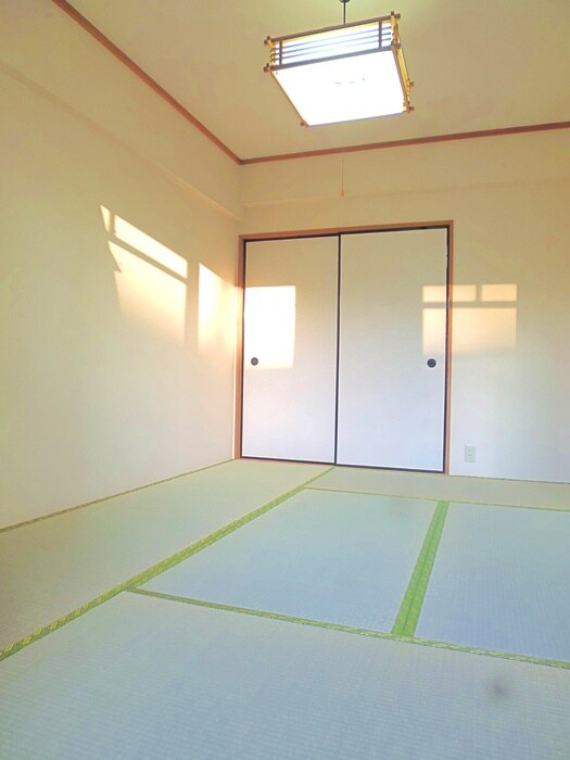 メゾンベレールの物件内観写真