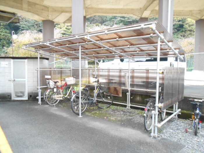 セゾンアドラブールの物件外観写真