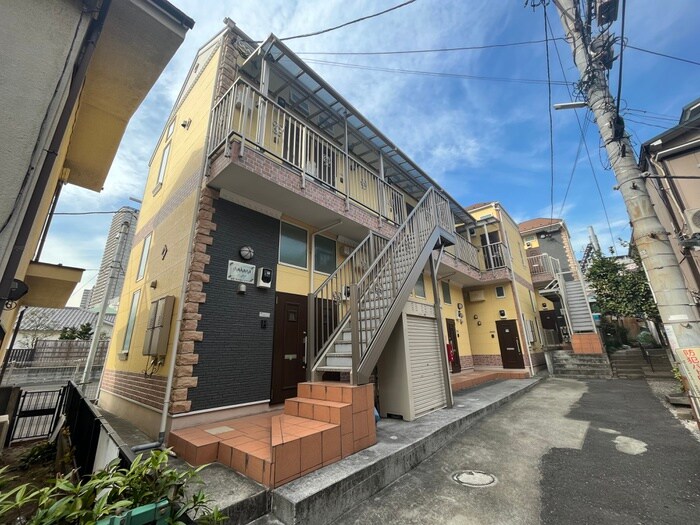 さくら新子安の物件外観写真