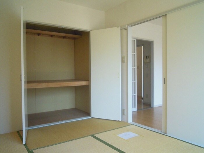 パインスクエアの物件内観写真