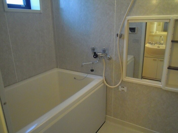 パインスクエアの物件内観写真