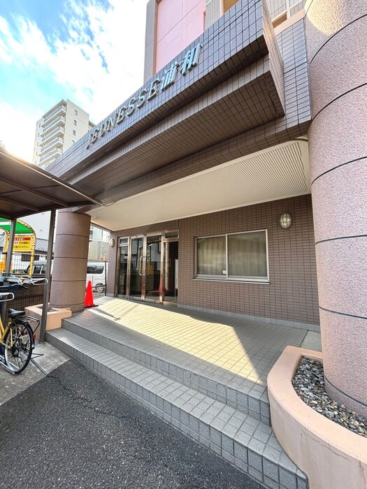 ジュネッセ浦和の物件外観写真