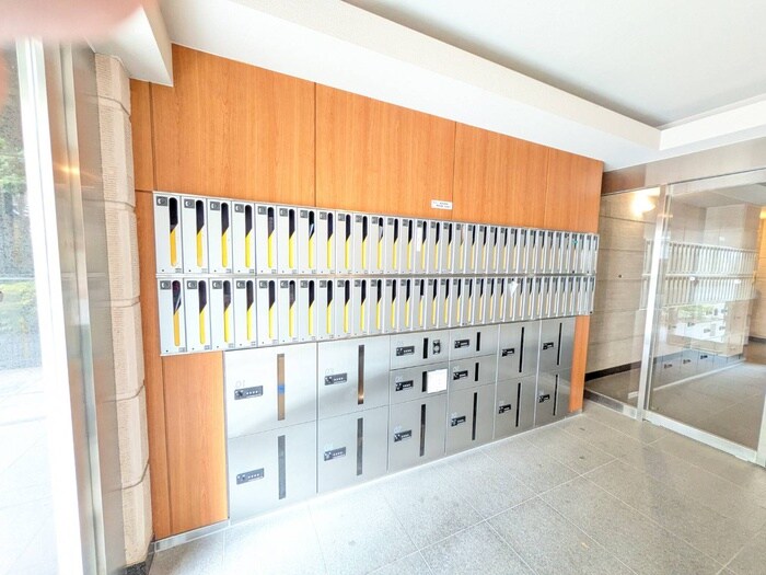 ＹＡＳＡＫＵビルの物件外観写真