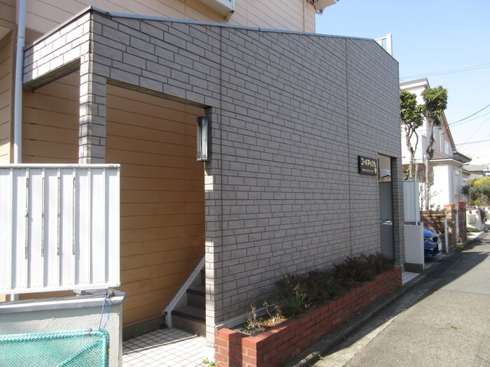 コーポアップルの物件外観写真