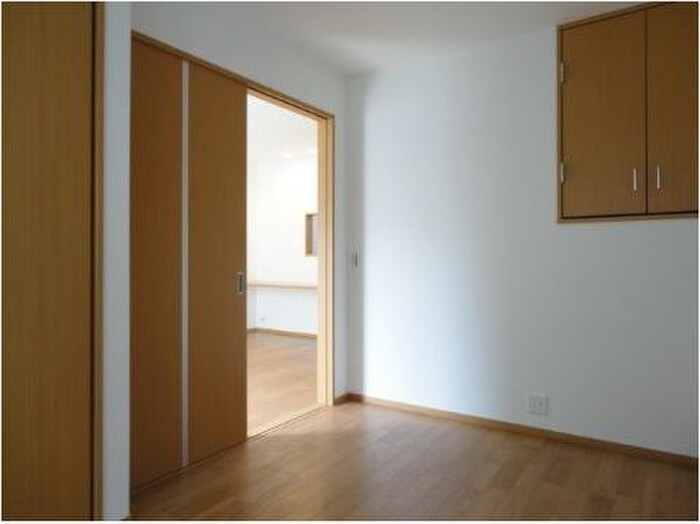 パラディ成城の物件内観写真