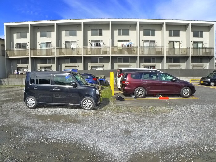 サンヴィア－レフジの物件外観写真