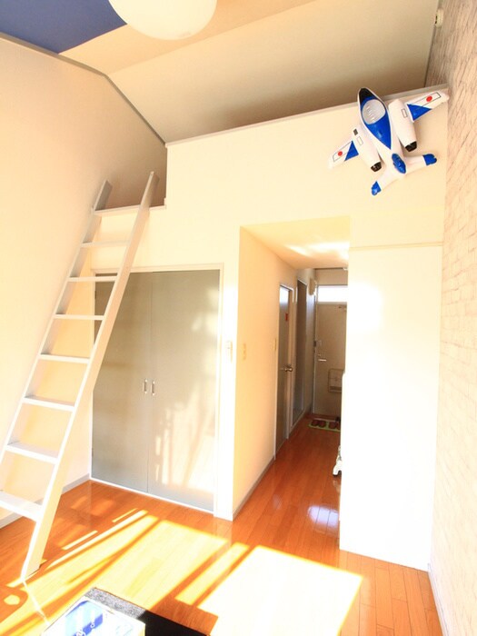 Ｃｈｅｃｋｅｒｂｅｒｒｙ(東)の物件内観写真