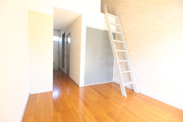 Ｃｈｅｃｋｅｒｂｅｒｒｙ(東)の物件内観写真