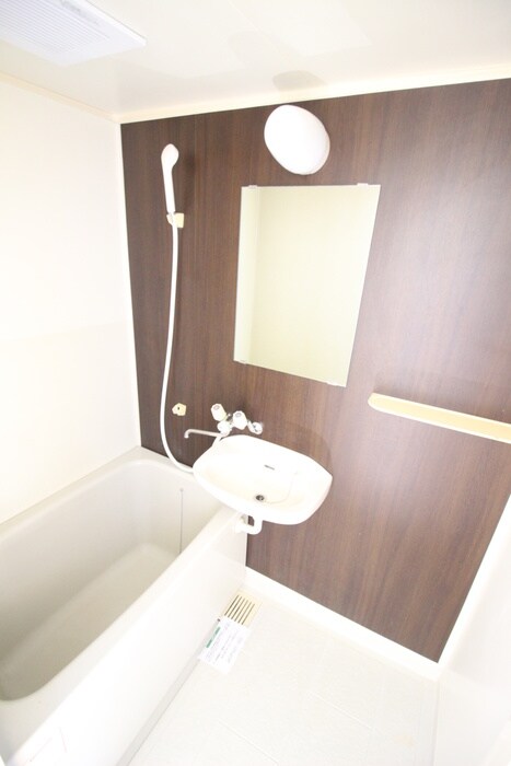 Ｃｈｅｃｋｅｒｂｅｒｒｙ(東)の物件内観写真