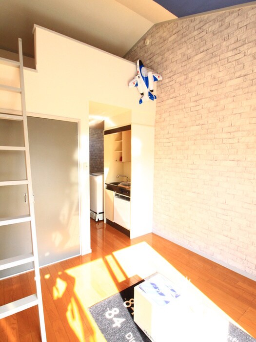 Ｃｈｅｃｋｅｒｂｅｒｒｙ(東)の物件内観写真