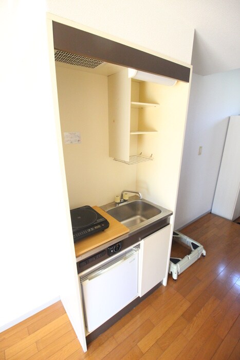 Ｃｈｅｃｋｅｒｂｅｒｒｙ(東)の物件内観写真