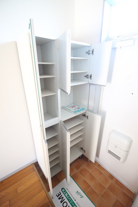 Ｃｈｅｃｋｅｒｂｅｒｒｙ(東)の物件内観写真