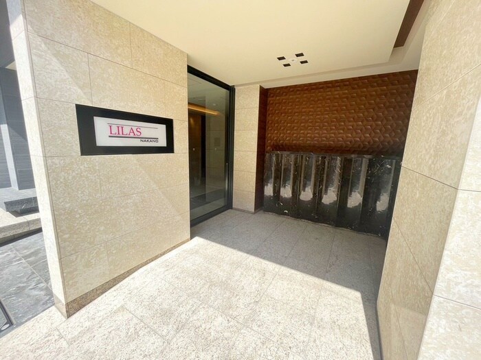 リーラ中野の物件外観写真