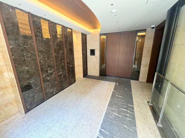 リーラ中野の物件外観写真