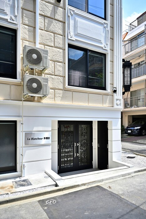 アムス早稲田の物件外観写真