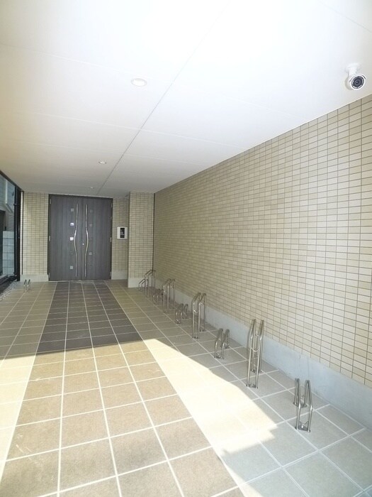 グラントレス松戸の物件外観写真