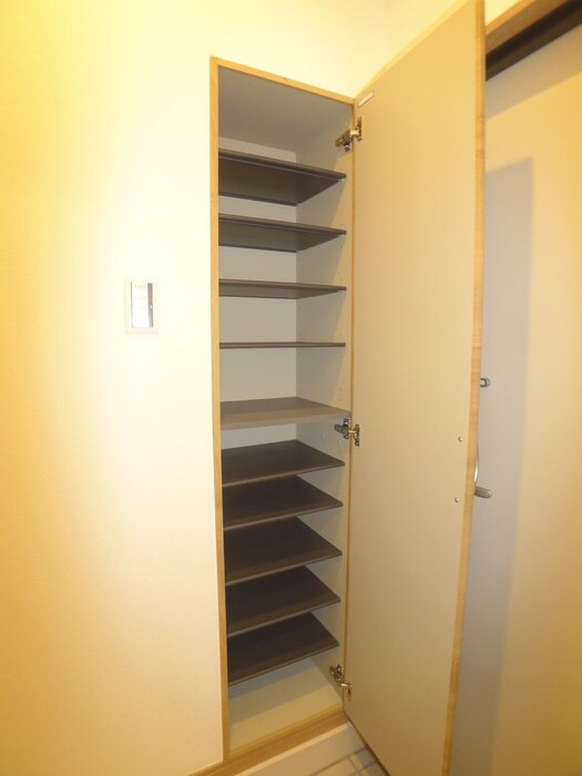 グラントレス松戸の物件内観写真